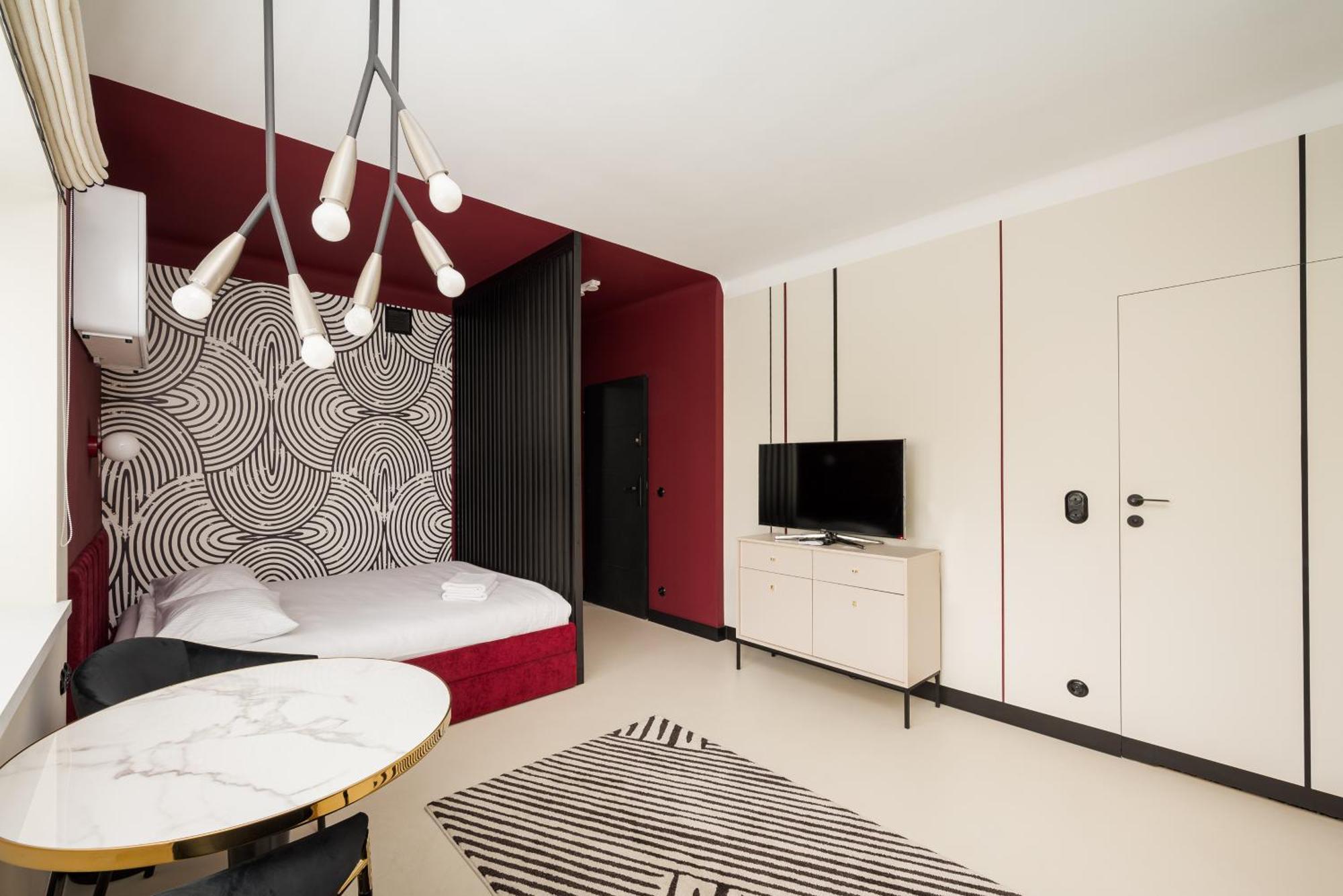 Nowolipki Deluxe Red Warsaw